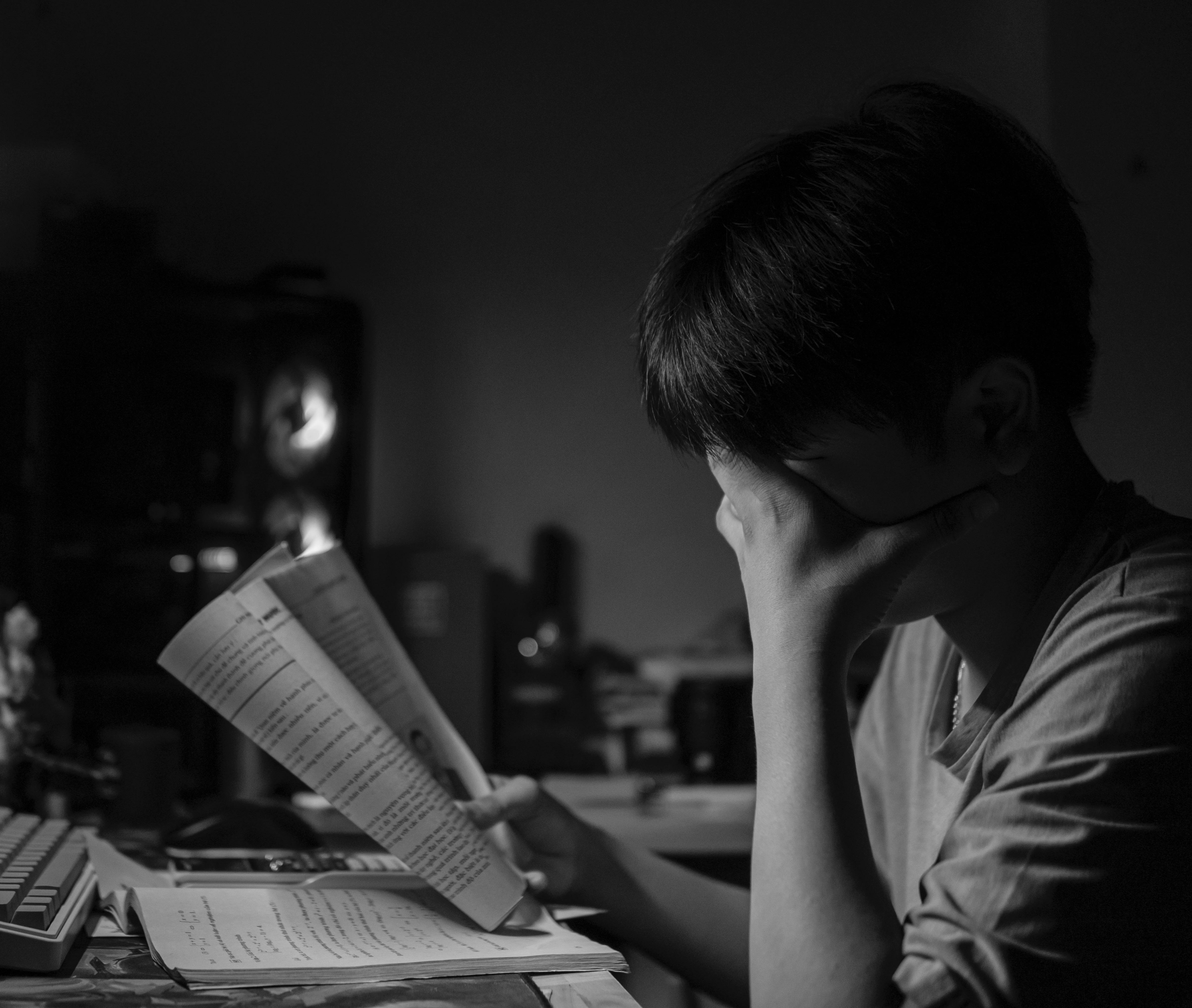 تقنيات الاسترخاء الذهني (Mindfulness) لزيادة التركيز وتقليل التوتر للطلاب